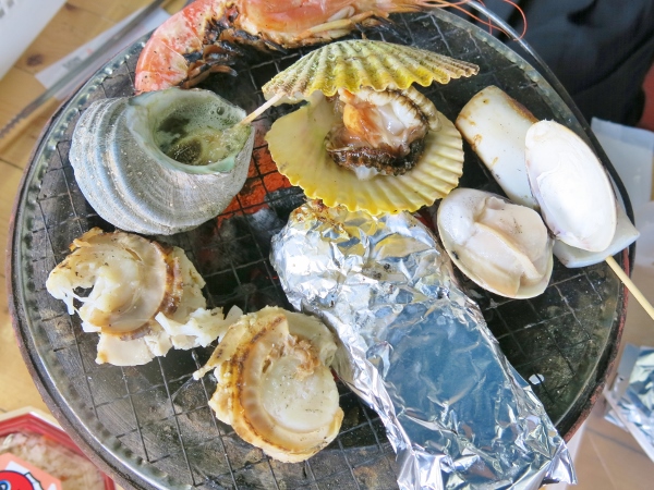 近海でとれた新鮮な魚介で海鮮バーベキュー02